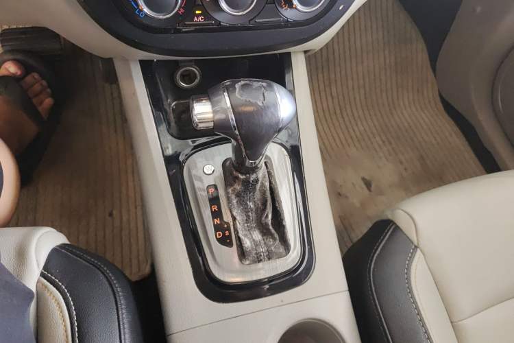 Used FORTHING Joyear XV 2016 1.6L CVT Comfort Model Gear Lever
