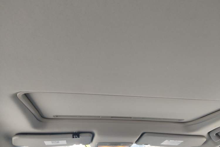 Used FORTHING Joyear XV 2016 1.6L CVT Luxury Model Headliner