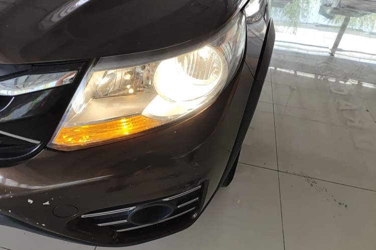 Used FORTHING Joyear XV 2016 1.6L CVT Comfort Model Left Front Headlight