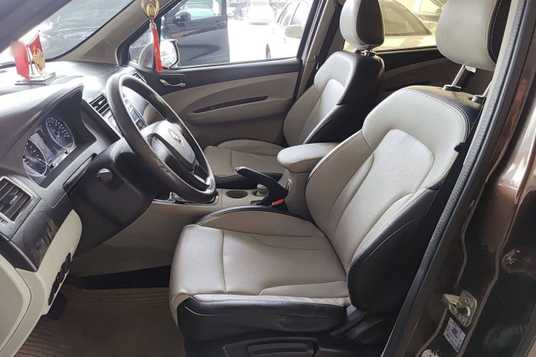 Used FORTHING Joyear XV 2016 1.6L CVT Comfort Model Left Front Seat