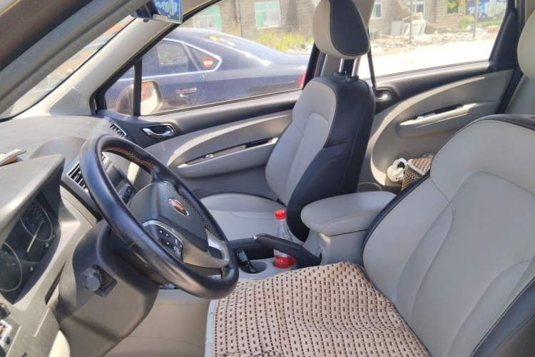 Used FORTHING Joyear XV 2016 1.6L CVT Luxury Model Left Front Seat