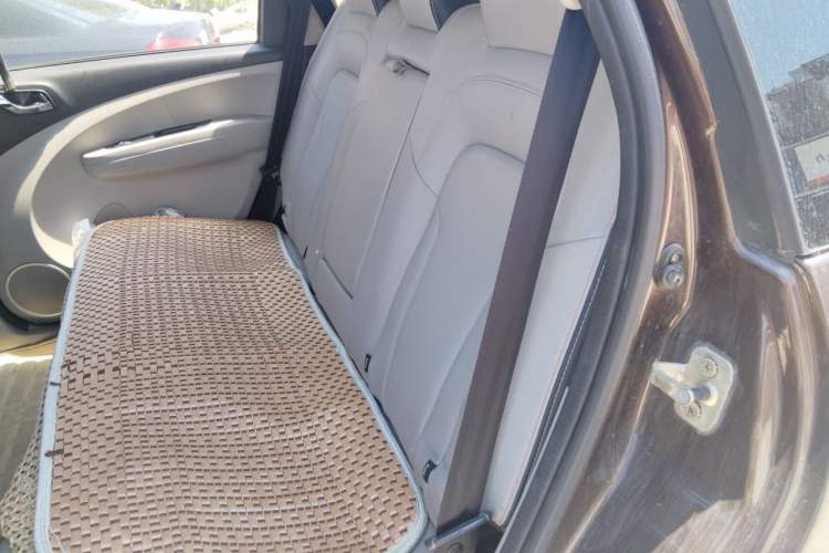 Used FORTHING Joyear XV 2016 1.6L CVT Luxury Model Left Rear Seat
