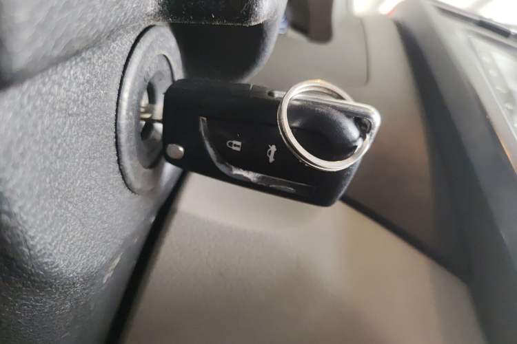 Used FORTHING Joyear XV 2016 1.6L CVT Comfort Model Vehicle Key
