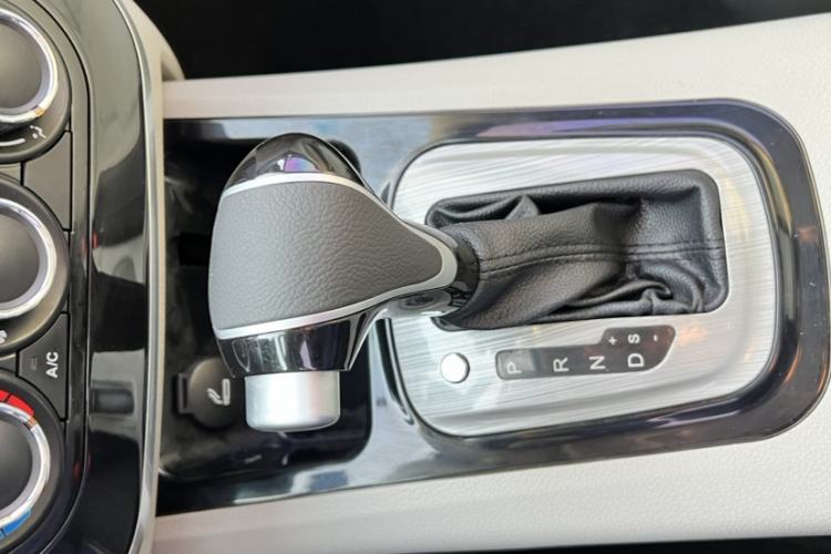 Used FORTHING Joyear XV 2016 1.6L CVT Comfort Model Gear Lever