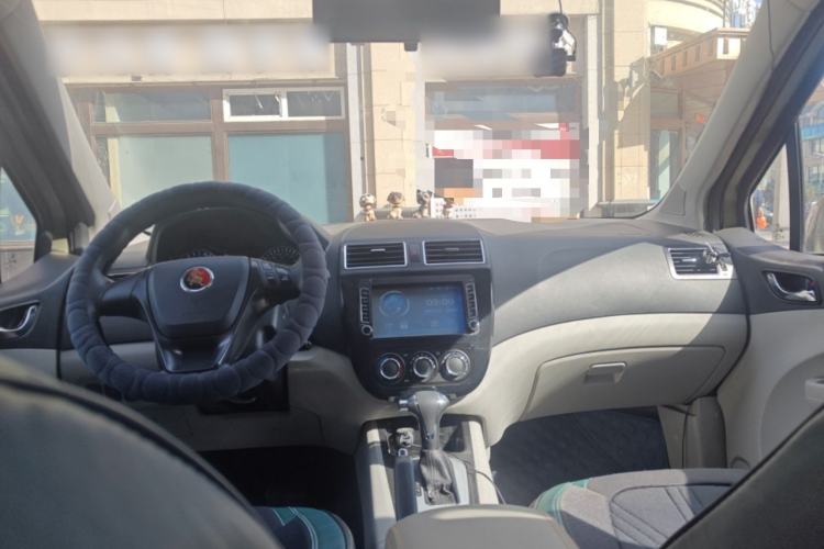 Used FORTHING Joyear XV 2016 1.6L CVT Comfort Model Center Console