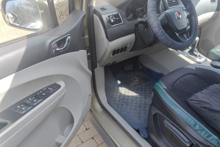 Used FORTHING Joyear XV 2016 1.6L CVT Comfort Model Driver Seat