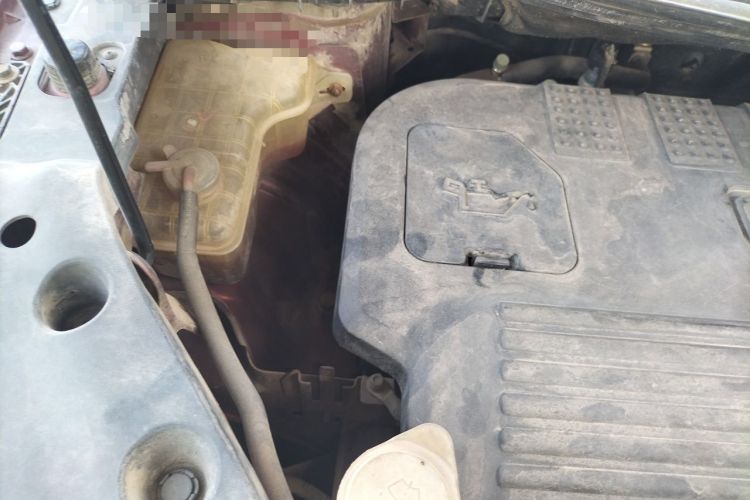 Used FORTHING Joyear XV 2016 1.6L CVT Comfort Model Engine Bay Right