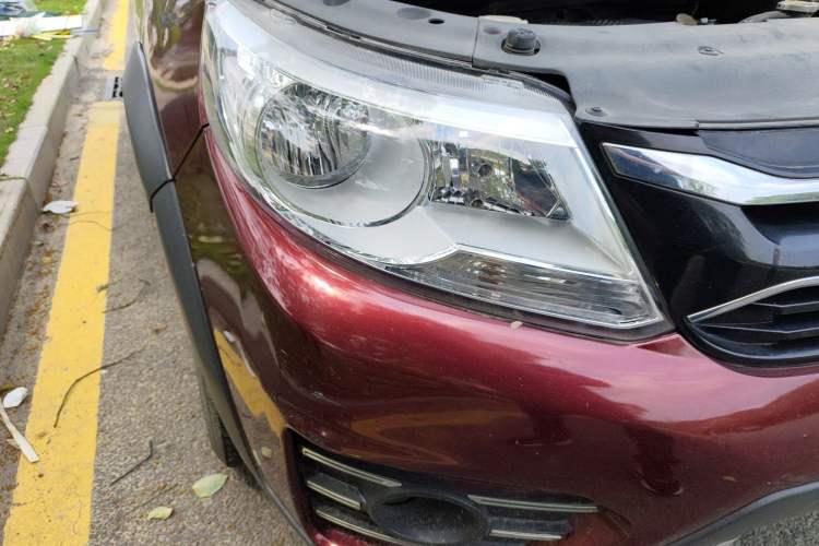 Used FORTHING Joyear XV 2016 1.6L CVT Comfort Model Right Front Headlight