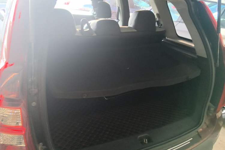 Used FORTHING Joyear XV 2016 1.6L CVT Luxury Model Trunk