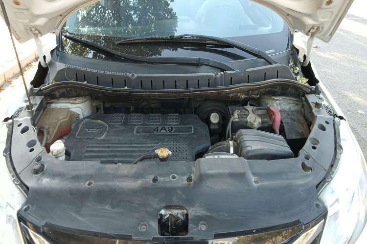 Used FORTHING Joyear XV 2016 1.6L CVT Luxury Model Engine Bay