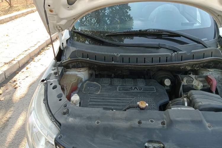 Used FORTHING Joyear XV 2016 1.6L CVT Luxury Model Engine Bay Right
