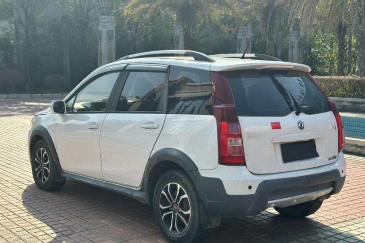 Used FORTHING Joyear XV 2016 1.6L CVT Comfort Model Exterior 3