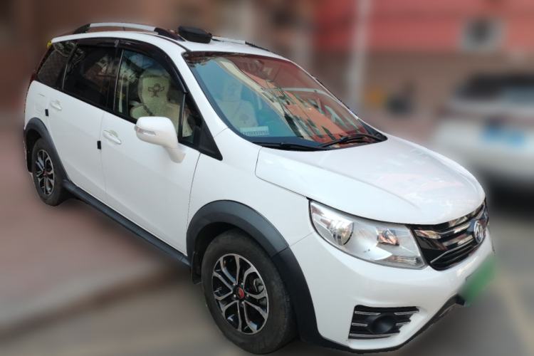 Used FORTHING Joyear XV 2016 1.6L CVT Comfort Model Front Right 45 Deg