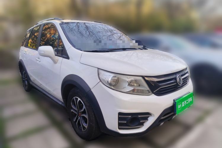 Used FORTHING Joyear XV 2016 1.6L CVT Comfort Model Front Right 45 Deg