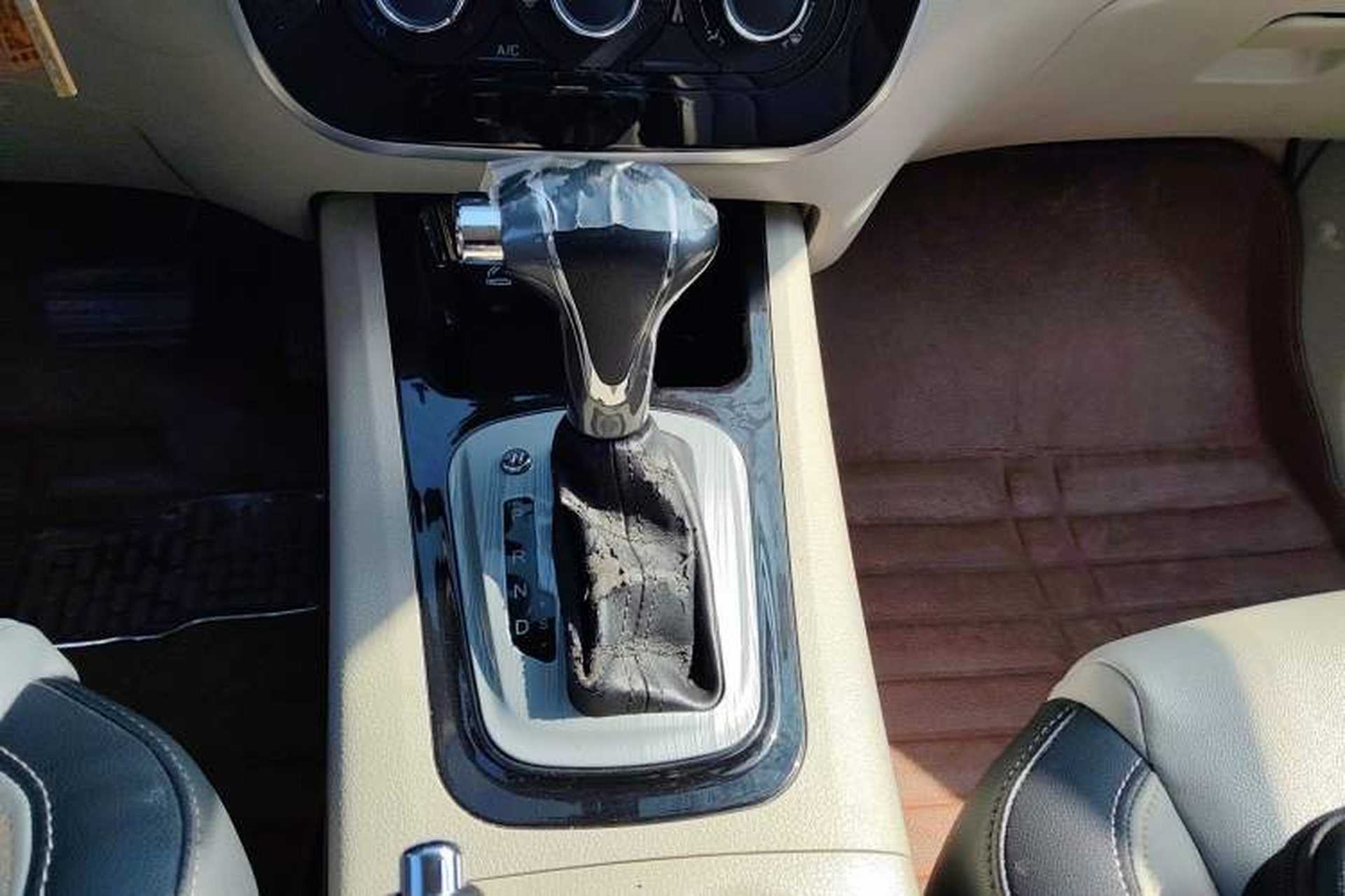 Used FORTHING Joyear XV 2016 1.6L CVT Luxury Model Gear Lever