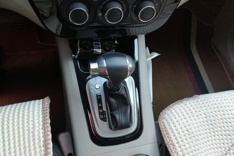 Used FORTHING Joyear XV 2016 1.6L CVT Comfort Model Gear Lever