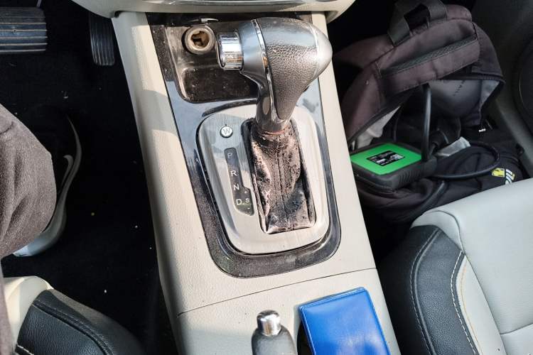 Used FORTHING Joyear XV 2016 1.6L CVT Luxury Model Gear Lever