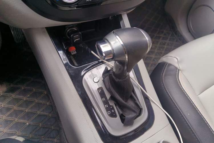 Used FORTHING Joyear XV 2016 1.6L CVT Comfort Model Gear Lever