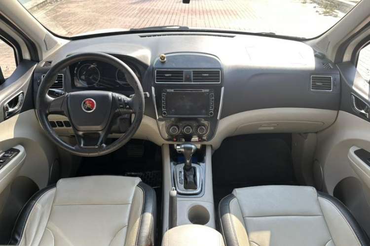Used FORTHING Joyear XV 2016 1.6L CVT Comfort Model Interior 1