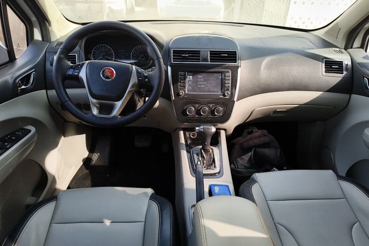 Used FORTHING Joyear XV 2016 1.6L CVT Luxury Model Interior 2