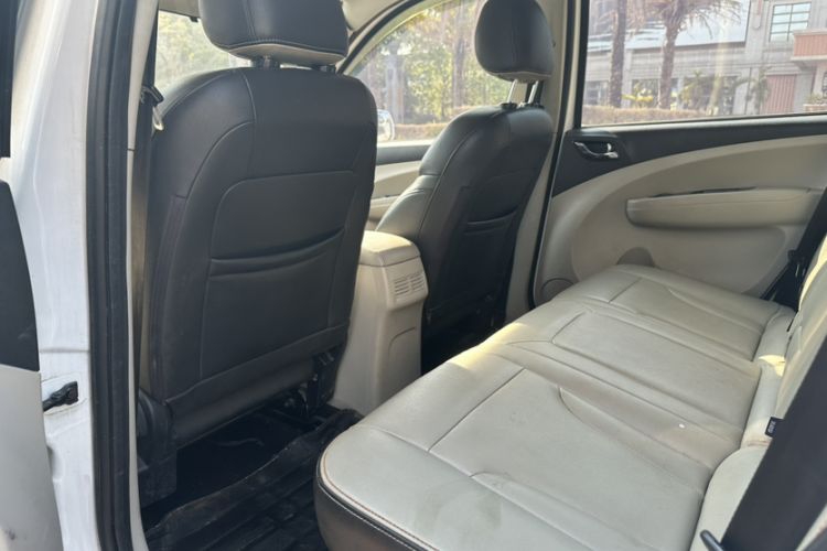 Used FORTHING Joyear XV 2016 1.6L CVT Comfort Model Interior 3