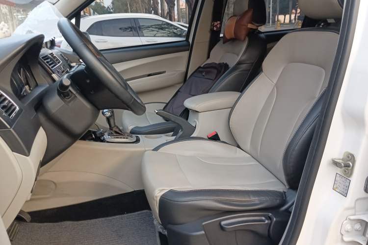 Used FORTHING Joyear XV 2016 1.6L CVT Luxury Model Left Front Seat