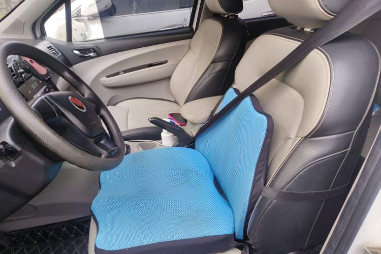 Used FORTHING Joyear XV 2016 1.6L CVT Comfort Model Left Front Seat
