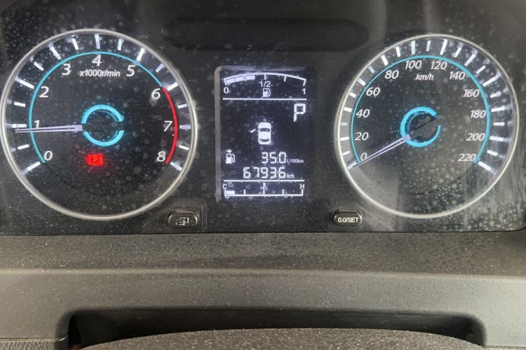 Used FORTHING Joyear XV 2016 1.6L CVT Comfort Model Odometer Close Up