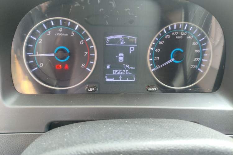 Used FORTHING Joyear XV 2016 1.6L CVT Comfort Model Odometer Close Up