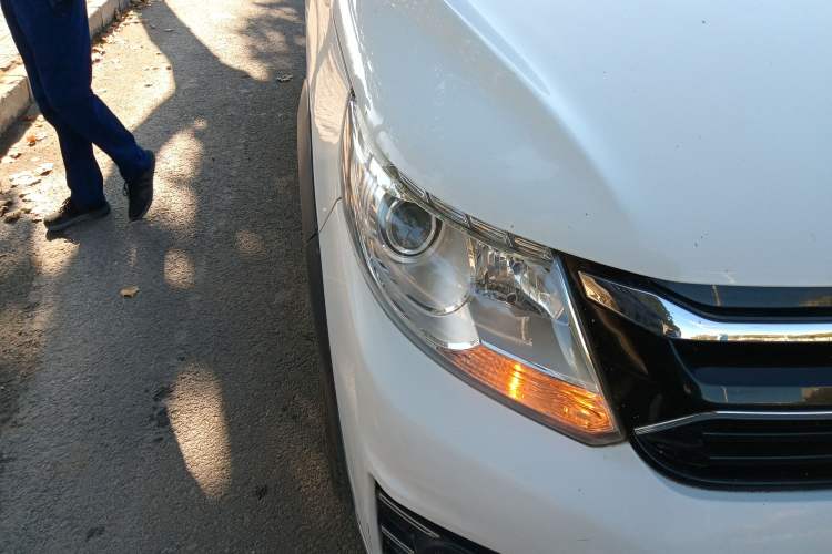 Used FORTHING Joyear XV 2016 1.6L CVT Luxury Model Right Front Headlight