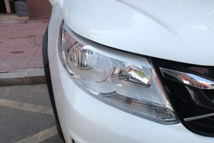 Used FORTHING Joyear XV 2016 1.6L CVT Comfort Model Right Front Headlight