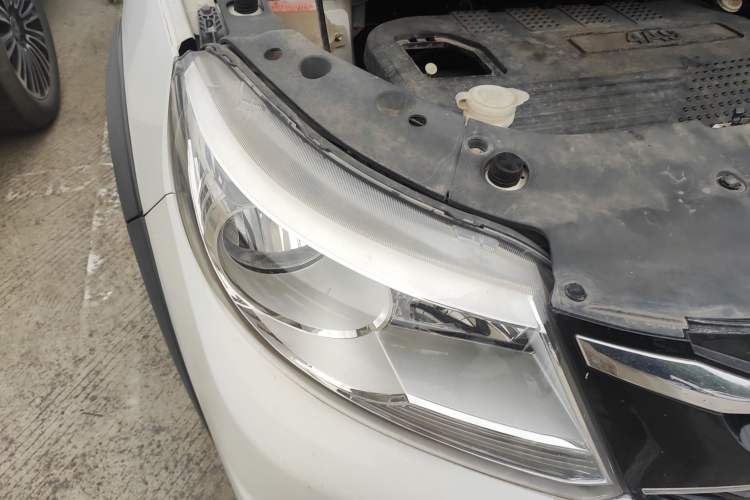 Used FORTHING Joyear XV 2016 1.6L CVT Comfort Model Right Front Headlight