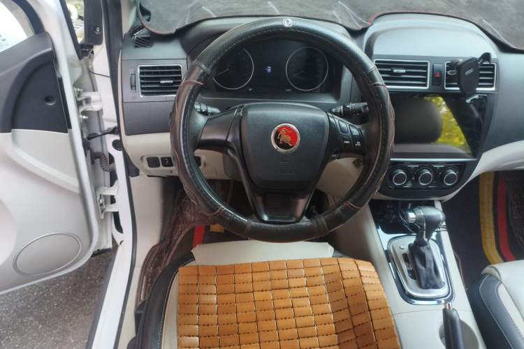 Used FORTHING Joyear XV 2016 1.6L CVT Comfort Model Steering Wheel