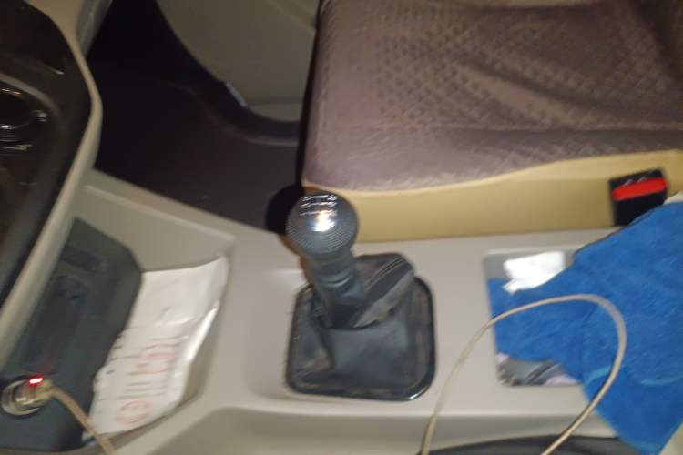 Used FORTHING Lingzhi 2020 M5L 1.6L Utility Model Gear Lever