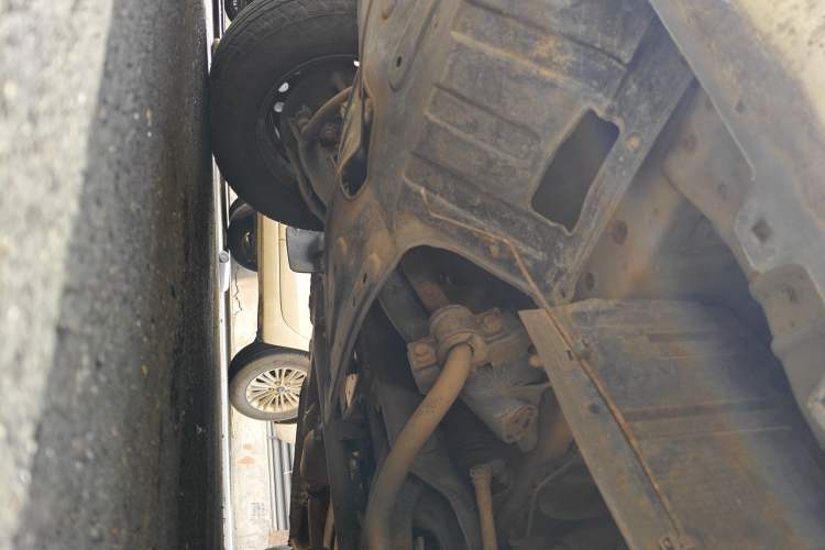 Used FORTHING Lingzhi 2010 2.0L CMV 4G63 Chassis Front Left