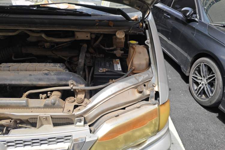 Used FORTHING Lingzhi 2010 2.0L CMV 4G63 Engine Bay Left