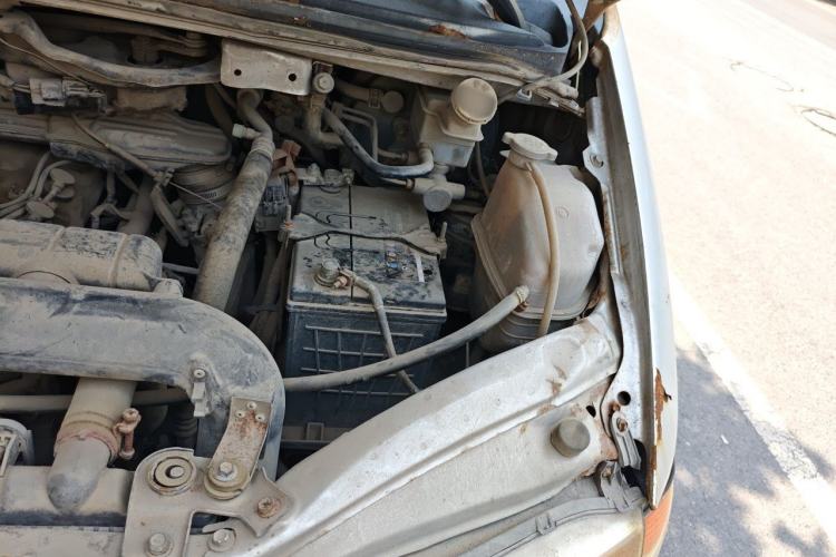 Used FORTHING Lingzhi 2010 2.0L CMV 4G63 Engine Bay Left