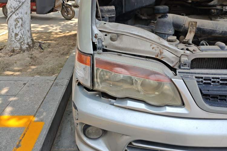 Used FORTHING Lingzhi 2010 2.0L CMV 4G63 Right Front Headlight
