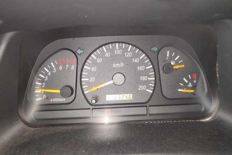Used FORTHING Lingzhi 2011 2.0L C11E Short-Wheelbase Comfort Edition Instrument Cluster