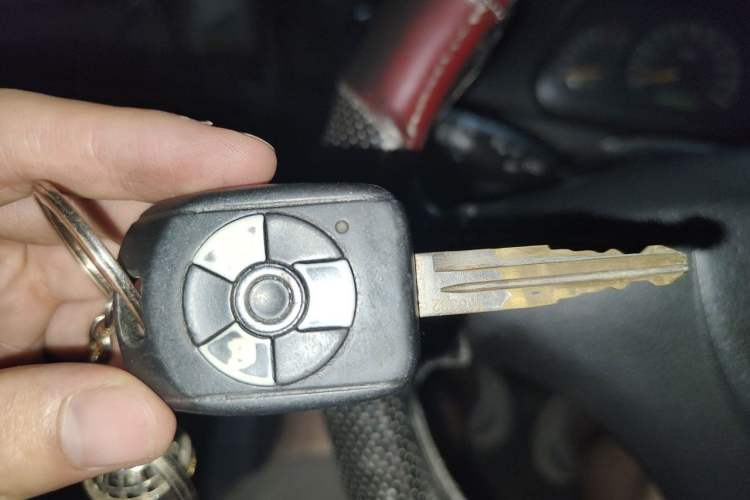 Used FORTHING Lingzhi 2011 2.0L C11E Short-Wheelbase Comfort Edition Vehicle Key