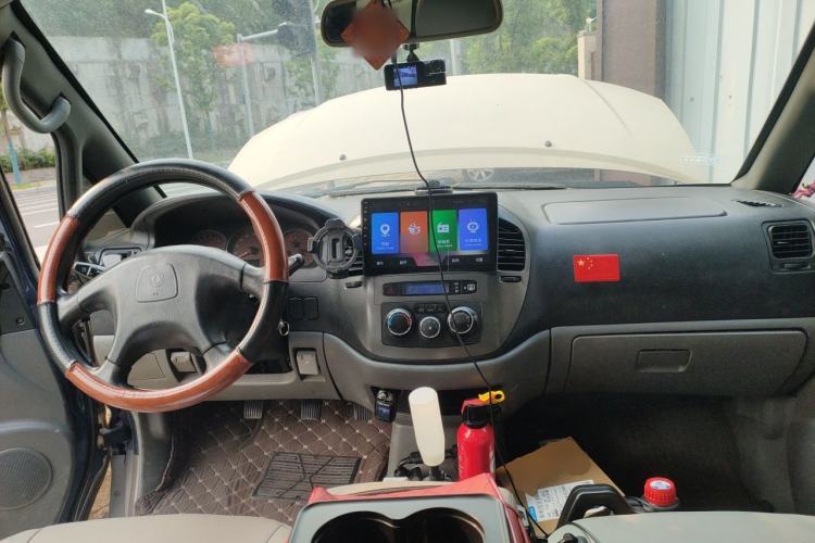 Used FORTHING Lingzhi 2011 Q3 2.0L Short-Wheelbase Standard Edition Center Console