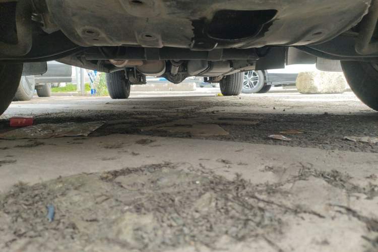 Used FORTHING Lingzhi 2011 Q3 2.0L Short-Wheelbase Standard Edition Chassis Front