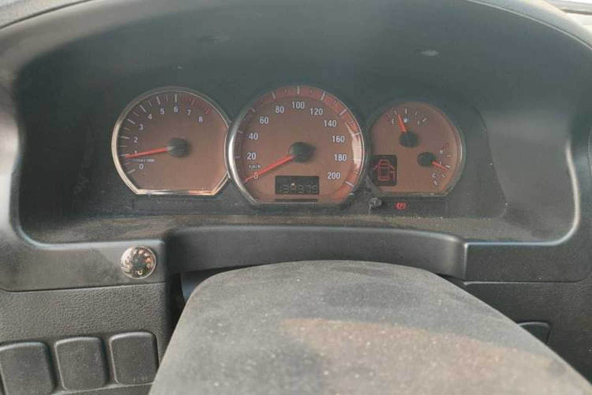 Used FORTHING Lingzhi 2011 Q3 2.0L Short-Wheelbase Standard Edition Instrument Cluster