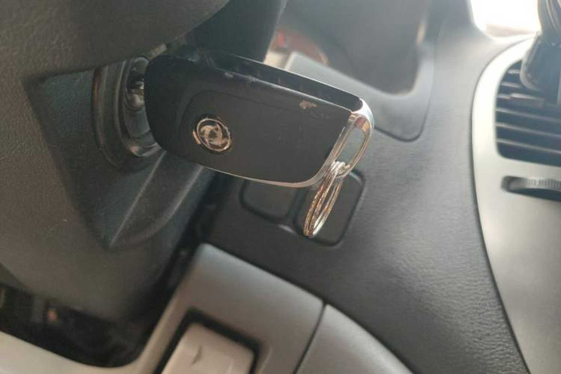 Used FORTHING Lingzhi 2011 Q3 2.0L Short-Wheelbase Standard Edition Vehicle Key