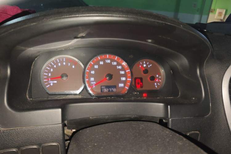 Used FORTHING Lingzhi 2011 Q3 2.0L 7-seat Long Wheelbase Commercial Version Instrument Cluster