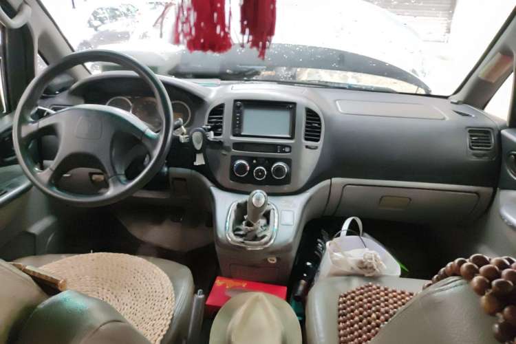 Used FORTHING Lingzhi 2011 1.9T 7-Seater Long-Wheelbase Entrepreneur Edition Center Console