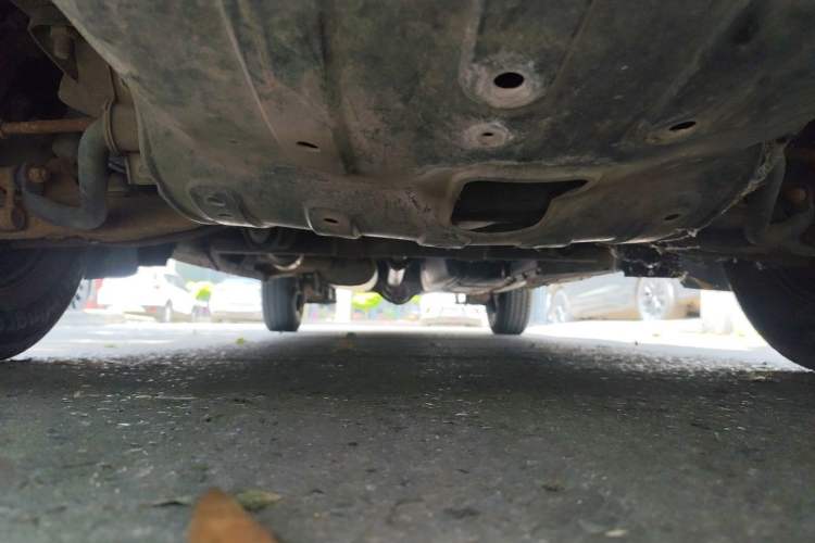 Used FORTHING Lingzhi 2011 Q3 2.0L Short-Wheelbase Standard Edition Chassis Front