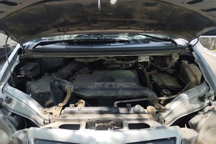 Used FORTHING Lingzhi 2011 Q3 2.0L Short-Wheelbase Standard Edition Engine Bay