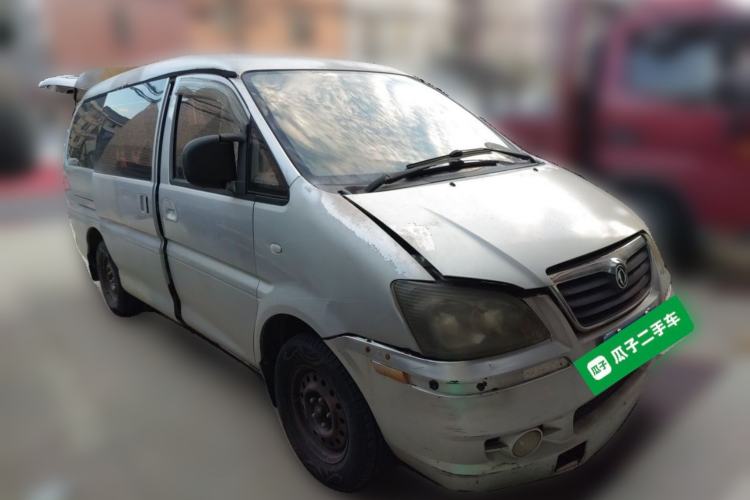 Used FORTHING Lingzhi 2011 Q3 2.0L 7-Seater Long-Wheelbase Entrepreneur Edition Front Right 45 Deg