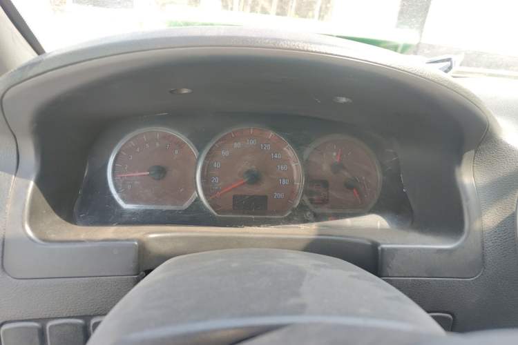Used FORTHING Lingzhi 2011 Q3 2.0L Short-Wheelbase Standard Edition Instrument Cluster
